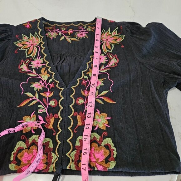 Allison New York Floral Large Top Crop Embroidered Bohemian Peasant Top Colorful - Picture 7 of 8